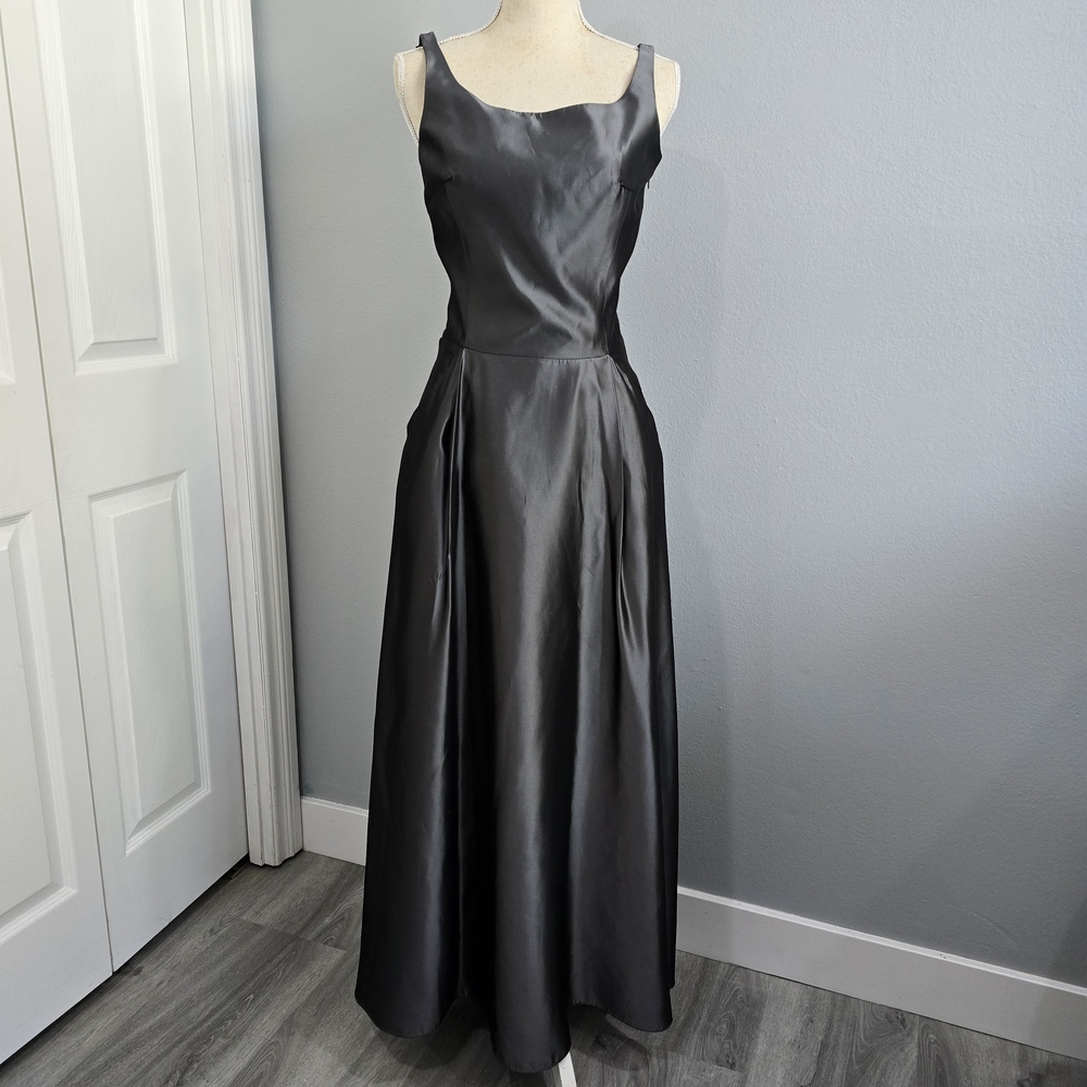 Tahari Elegant Black Maxi Dress